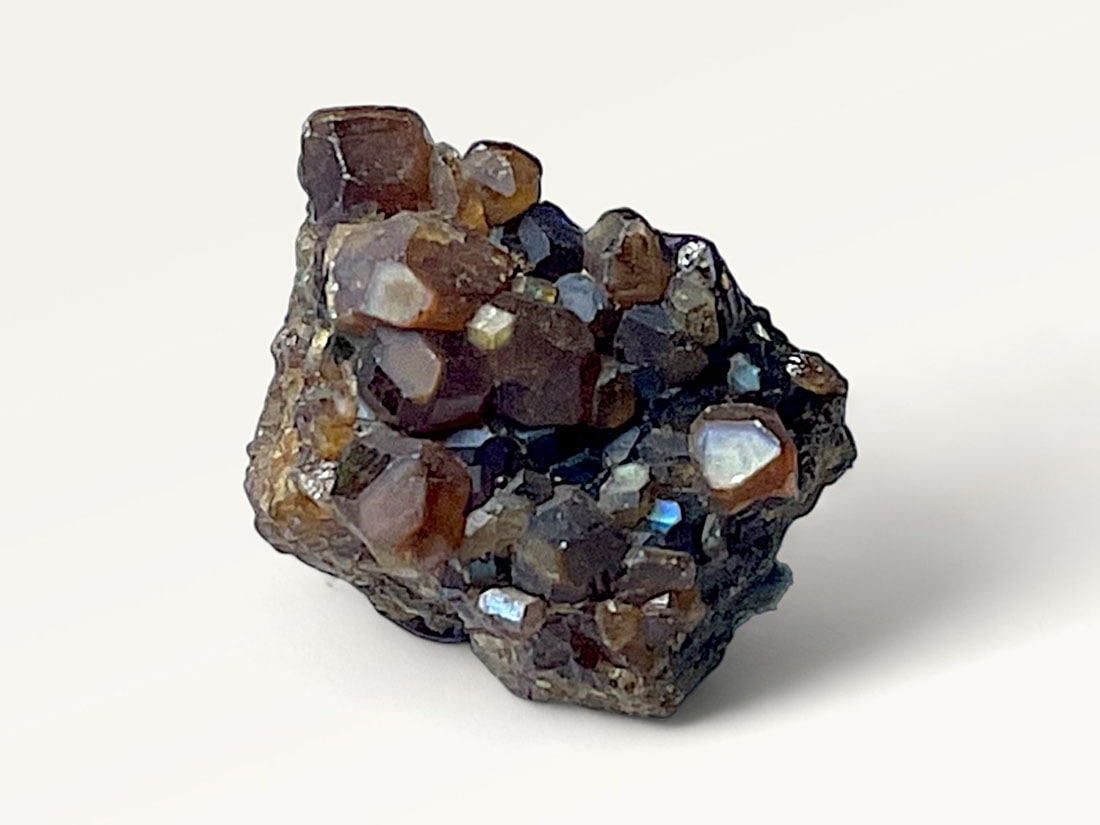 奈良県天川村産 レインボーガーネット