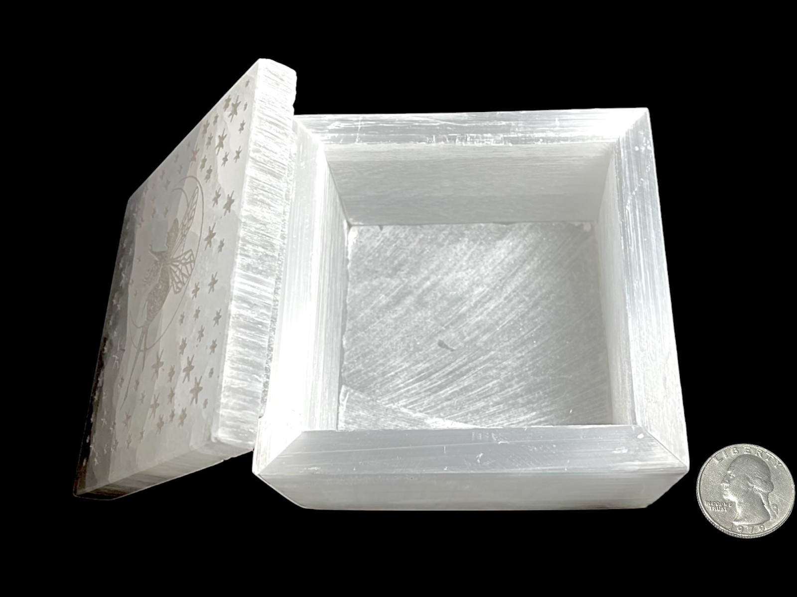 モロッコ産 セレナイト フェアリースクエアBOX ポリッシュ