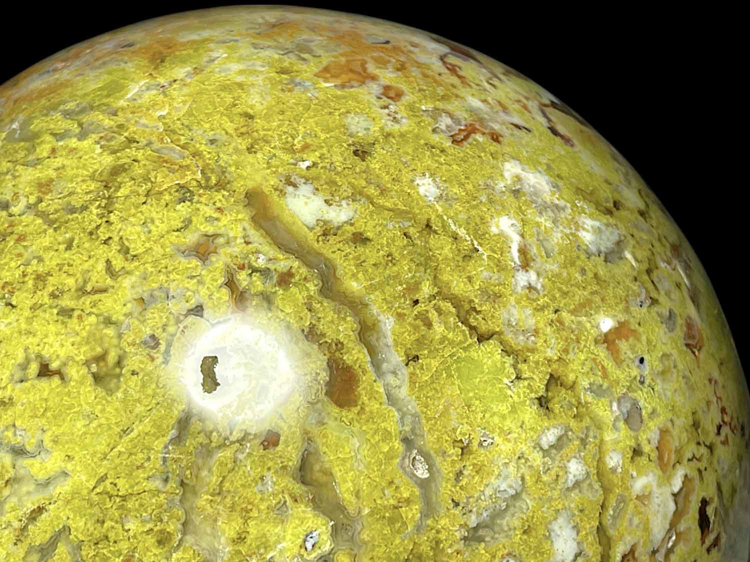 マダガスカル産 グリーンオパール 135mm 丸玉 /Green Opal