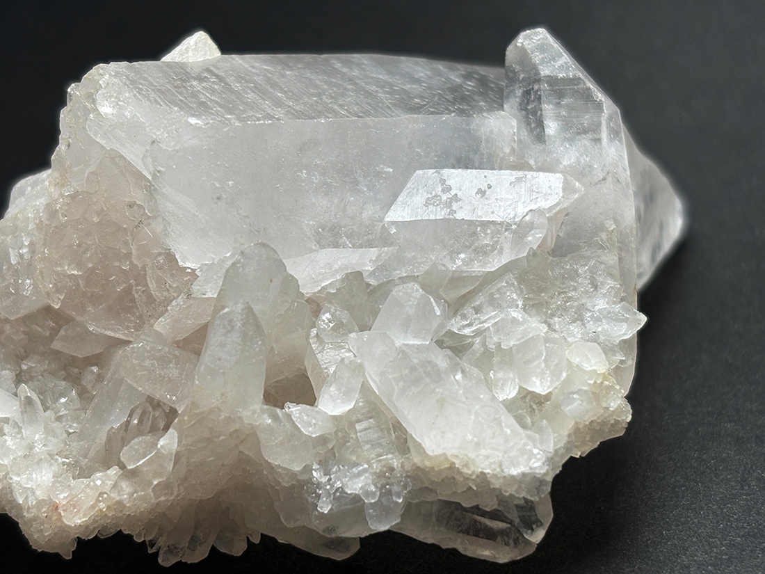 インド・マニカラン産 ヒマラヤ水晶 クラスター / Himalayan Quartz