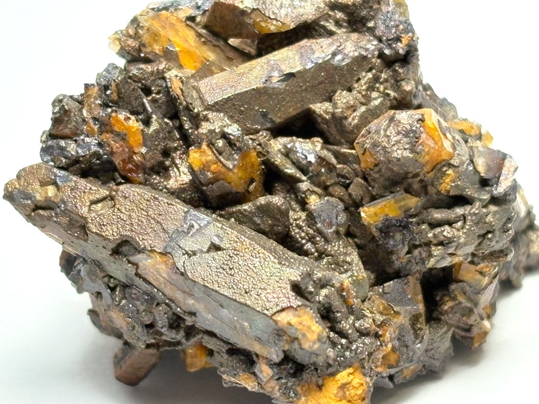 長野県川上村居倉産 褐鉄鉱 & 水晶 / Limonite & Quartz