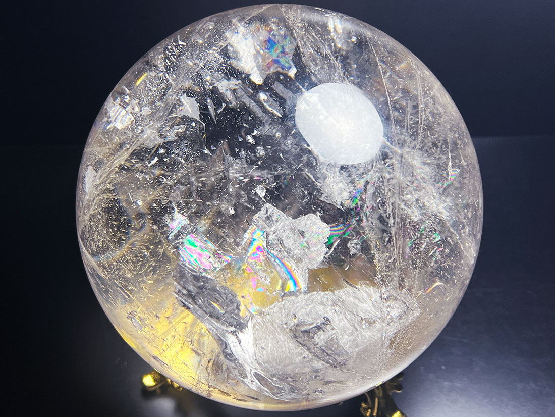 水入りレインボークォーツ127mm丸玉/Rainbow Crystal Quartz Sphere