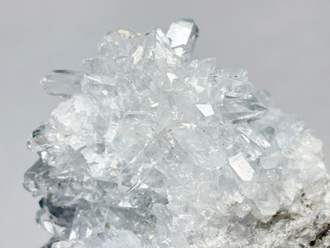 マダガスカル産 セレスタイト ( 天青石 )/ Celestite