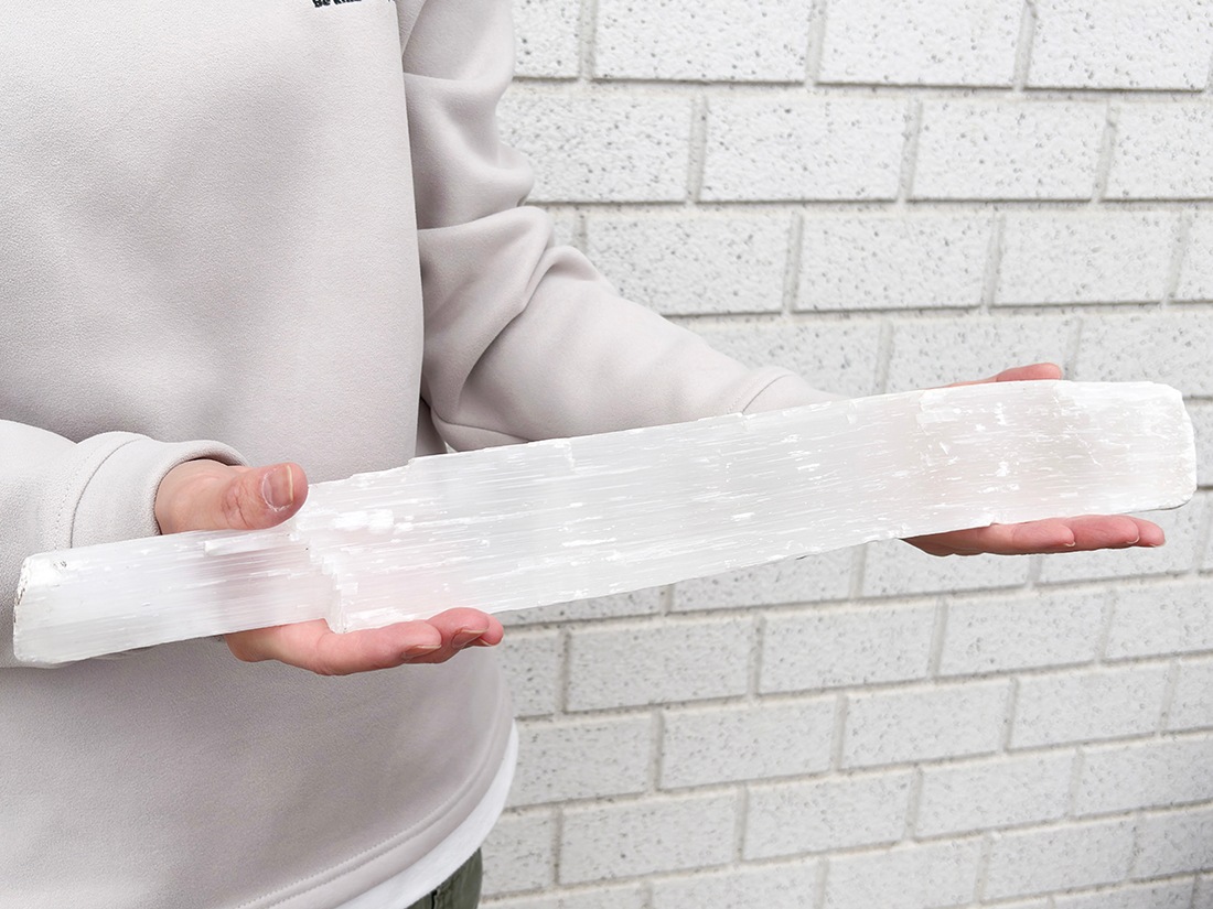 モロッコ産セレナイト / Selenite ( 繊維石膏 )
