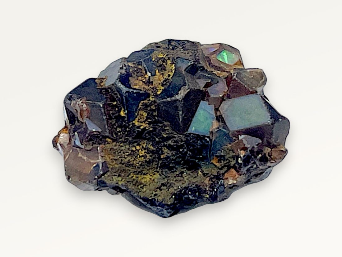 奈良県天川村産 レインボーガーネット