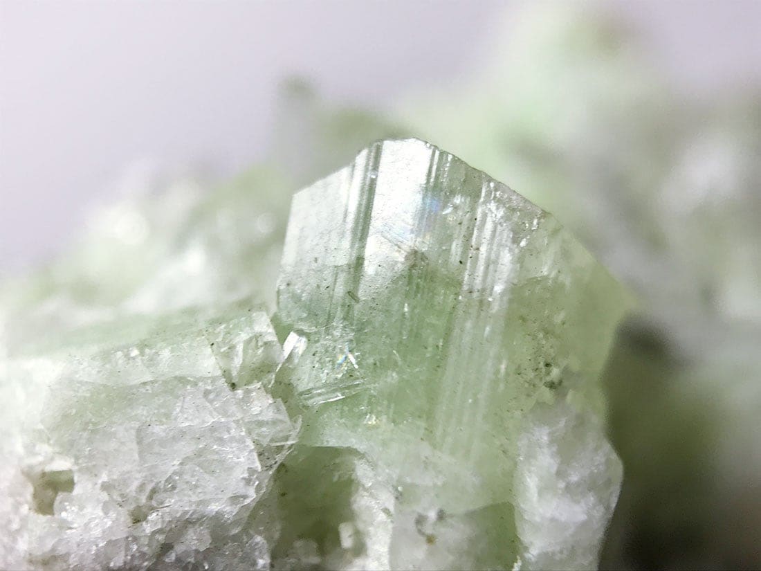 ペルー産　Augelite on Quartz 共生標本 Augelite on Quartz - PERUAA-05 - Mundo Nuevo Mine - Peru