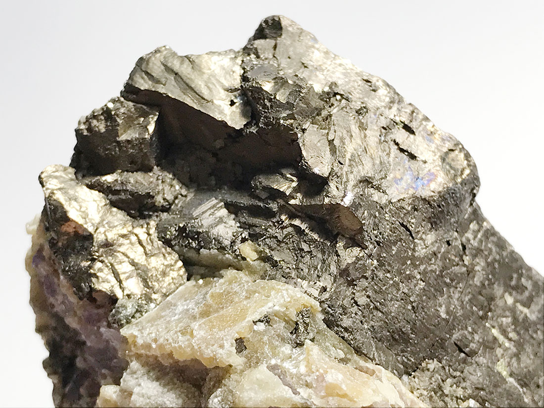 湖南省産ピロータイト(磁硫鉄鉱)/Pyrrhotite