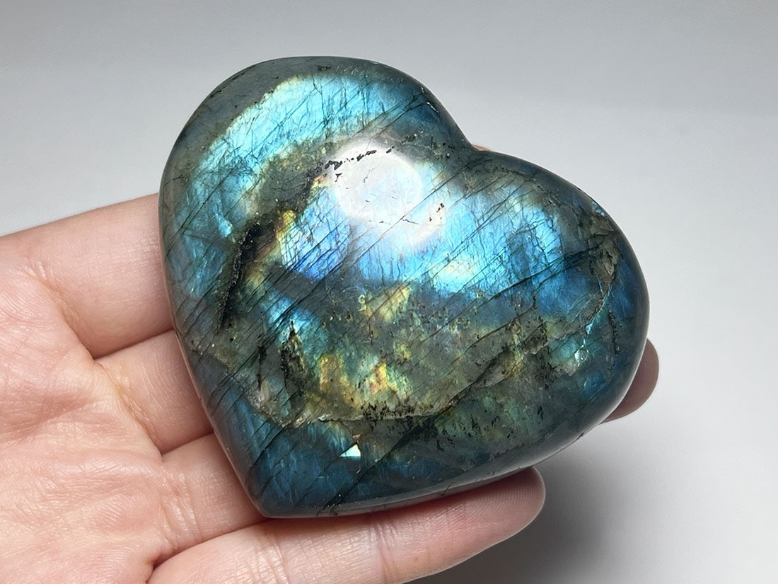 マダガスカル産ラブラドライト ハート