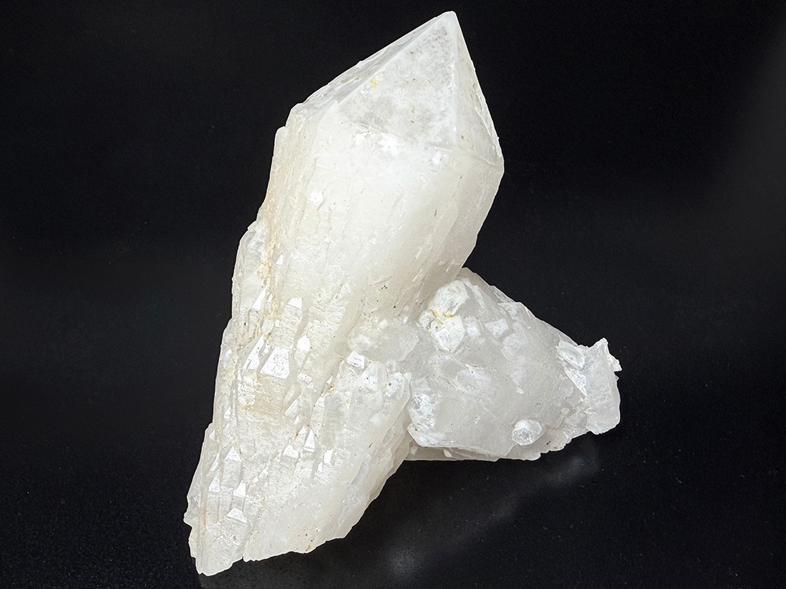 ロシア　ダルネゴルスク産水晶クラスターNo1237 ロシア・ダルネゴルスク産 水晶 / Quartz