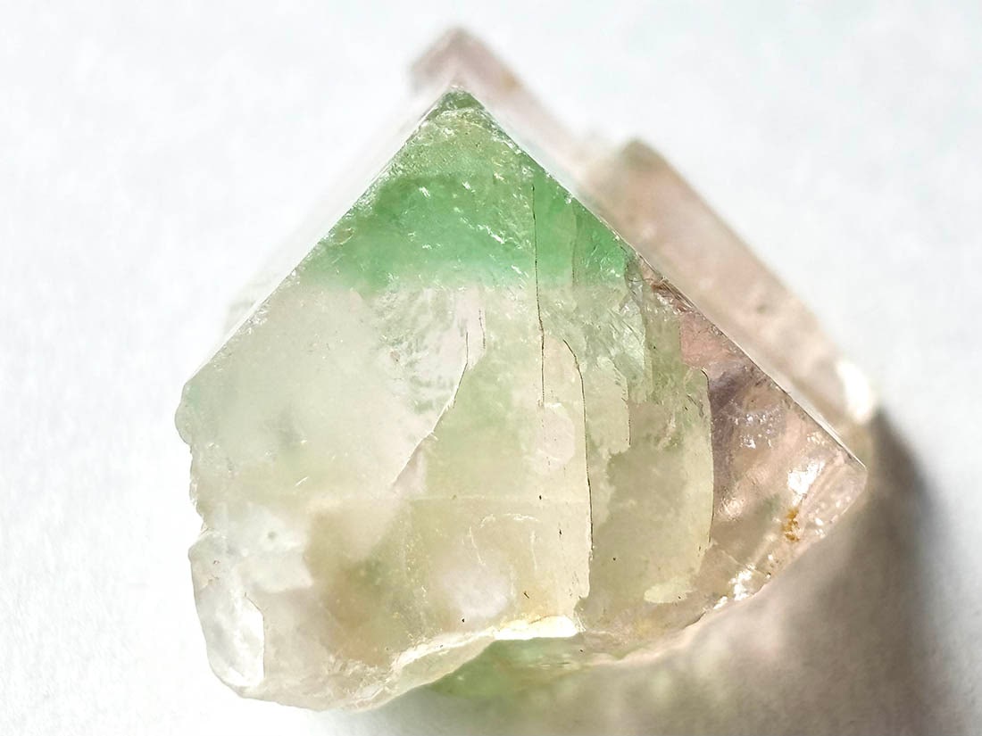 コロンビア ペーニャブランカ鉱山産 フローライト / fluorite