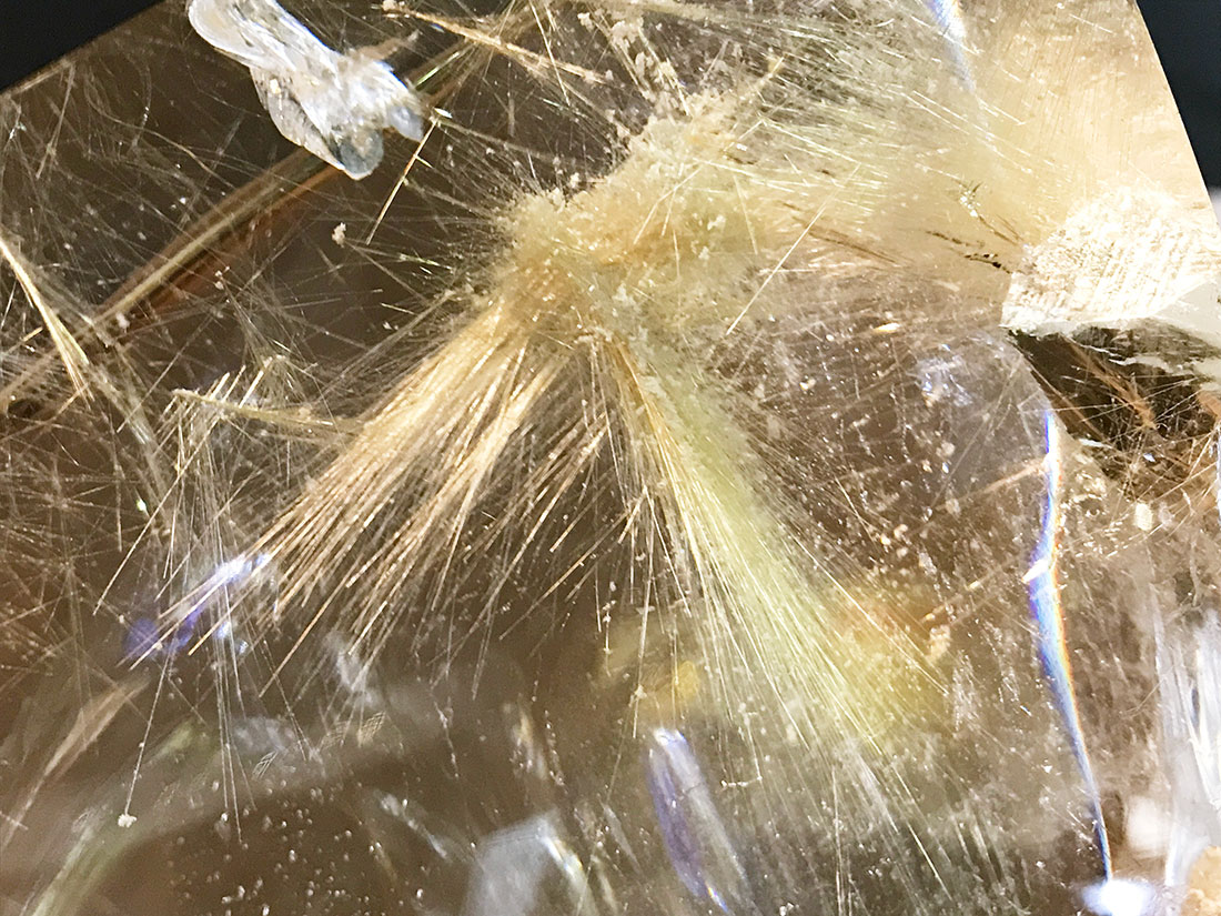 天然石ルチルクォーツのポイント　台座付き　ご購入前に在庫確認必要G.41 a36825-3_700.jpg