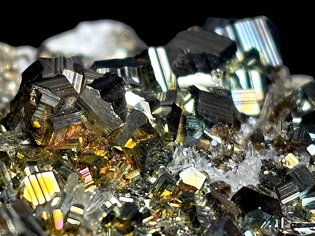 インドネシア産 パイライト with 水晶 クラスター / Pyrite with Quartz