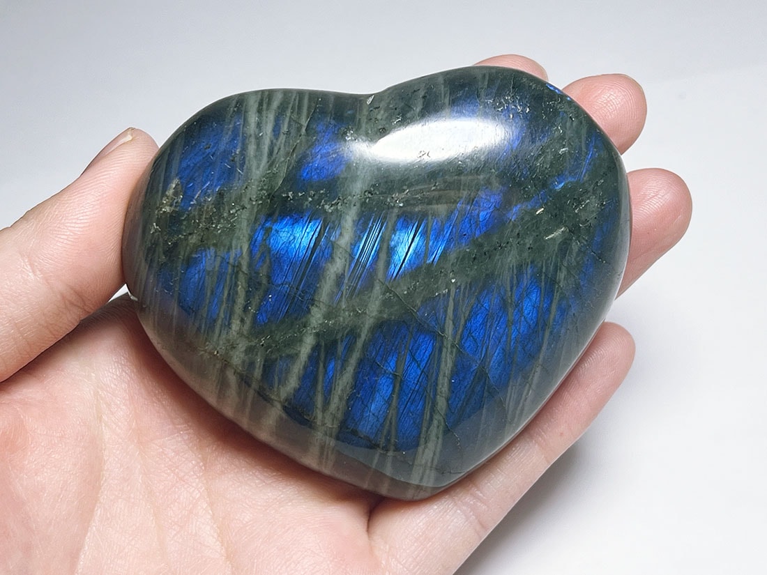 マダガスカル産ラブラドライト ハート