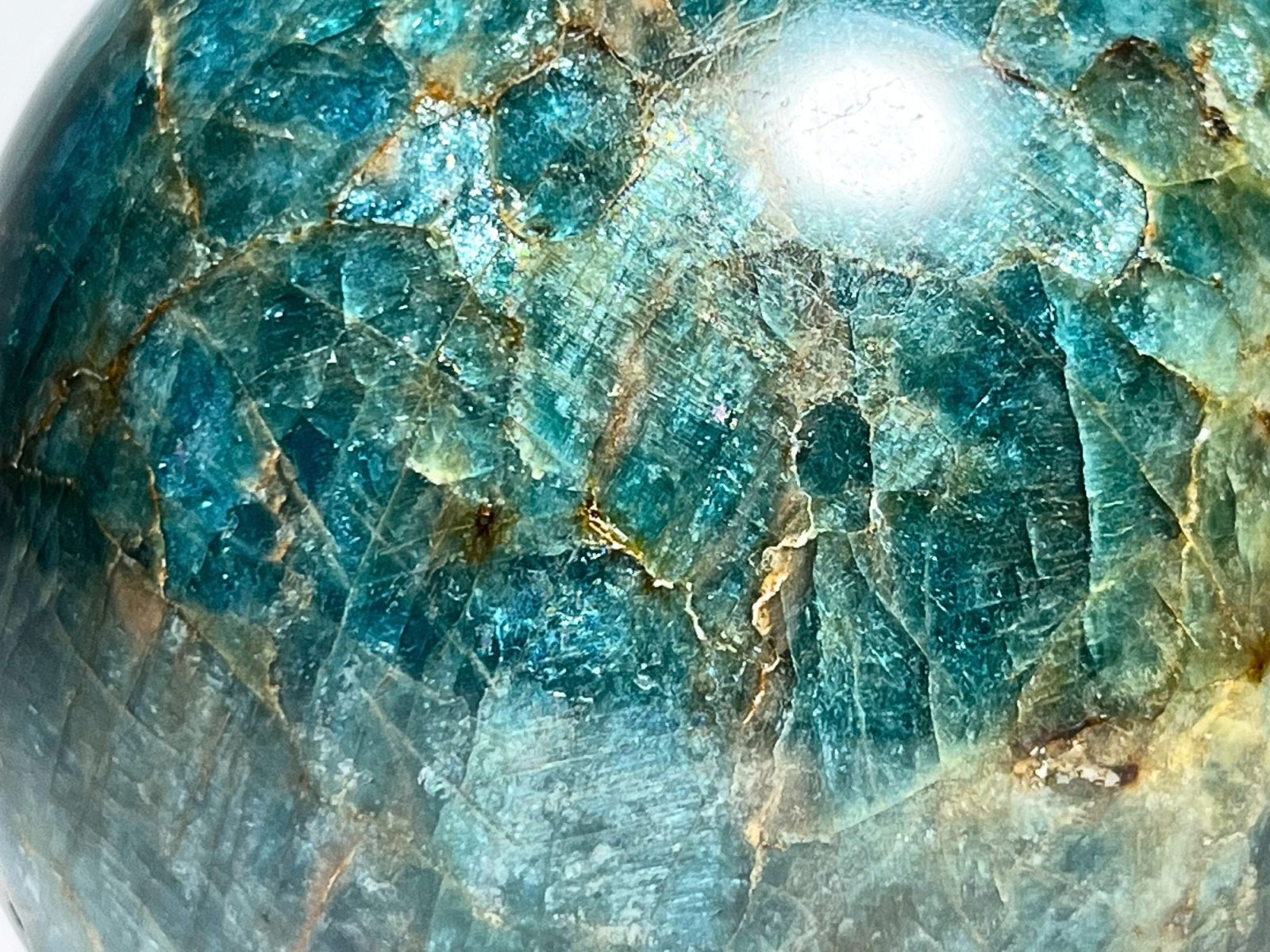 マダガスカル産 ブルーアパタイト 83mm丸玉