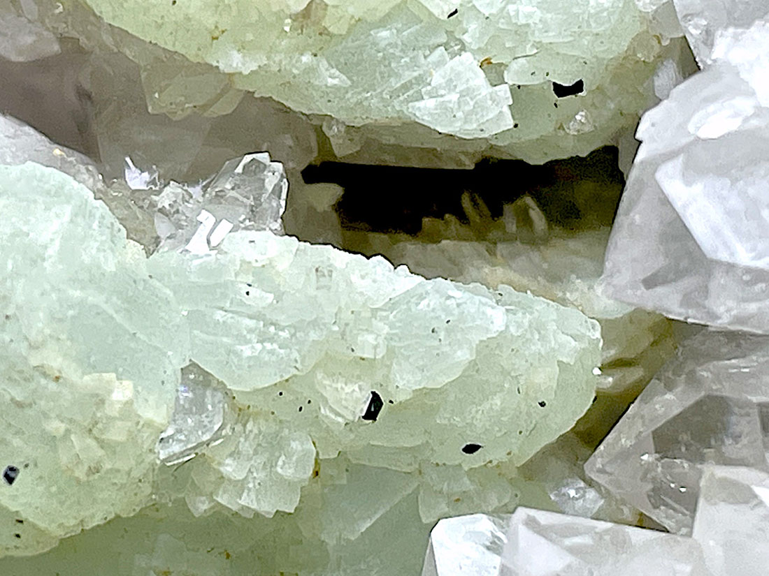 巨大 プレナイト 365ct 原石 アフリカ産 レア 鉱物 一点もの ぶどう石 巨大 プレナイト 365ct 原石 アフリカ産 レア 鉱物 一点もの