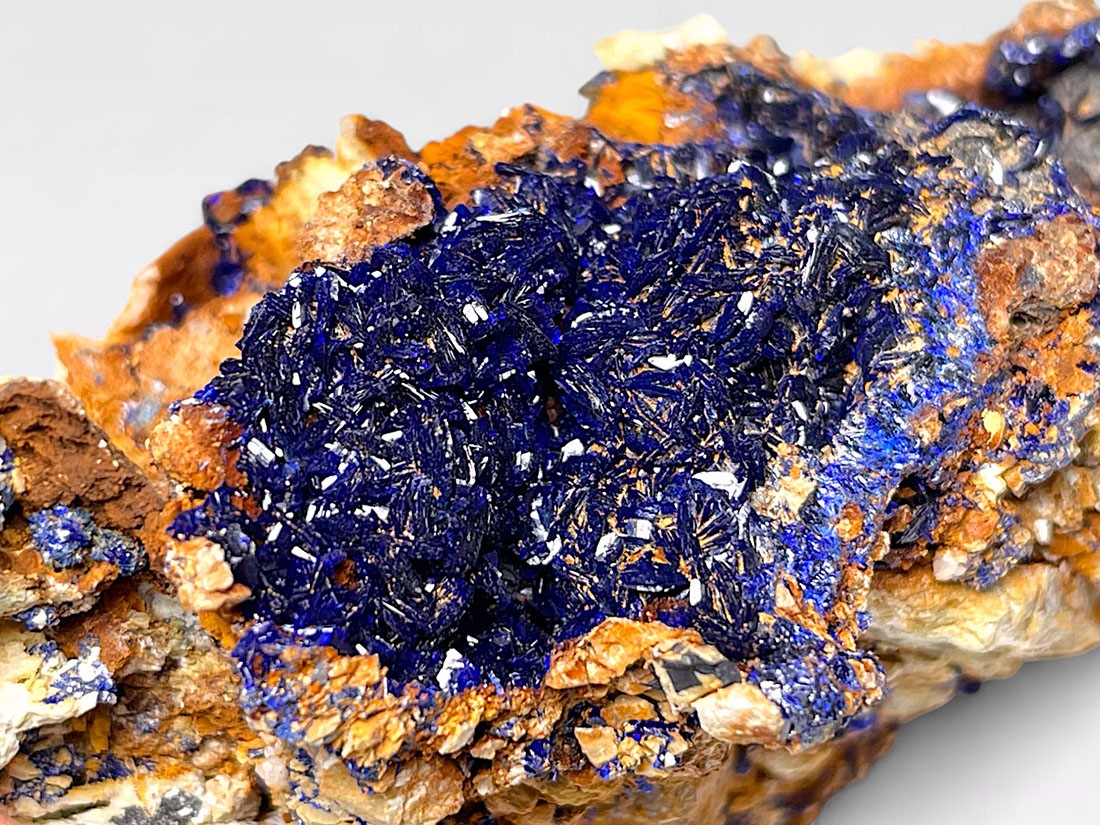 雲南省産アズライト/Azurite(藍銅鉱)