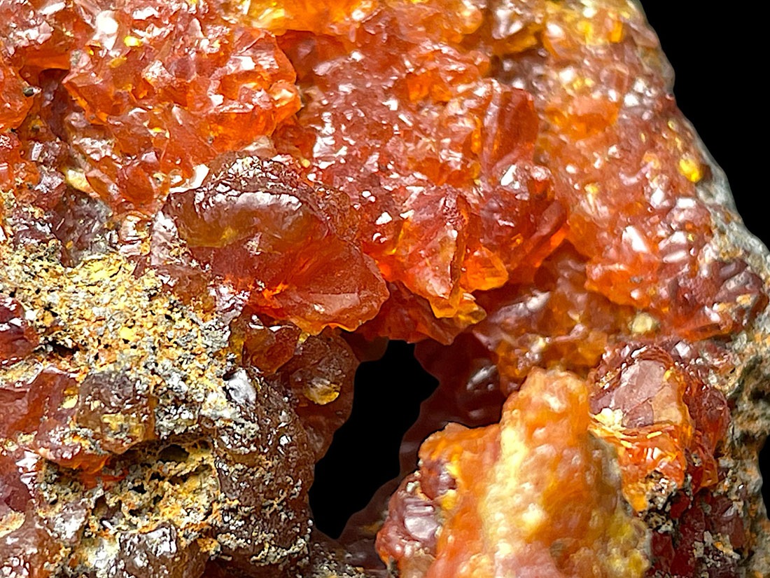 【鉱物標本】ジンカイト/紅亜鉛鉱/Zincite　※ポーランド※半人工 鉱物標本】ジンカイト/紅亜鉛鉱/Zincite ※ポーランド※半人工