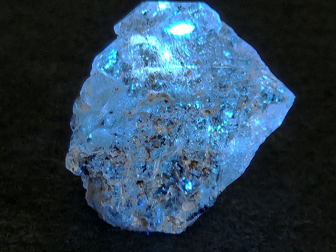 パキスタン産石油入り水晶/Oil & Tar in Quartz