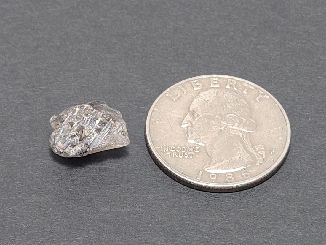 パキスタン産石油入り水晶/Oil & Tar in Quartz