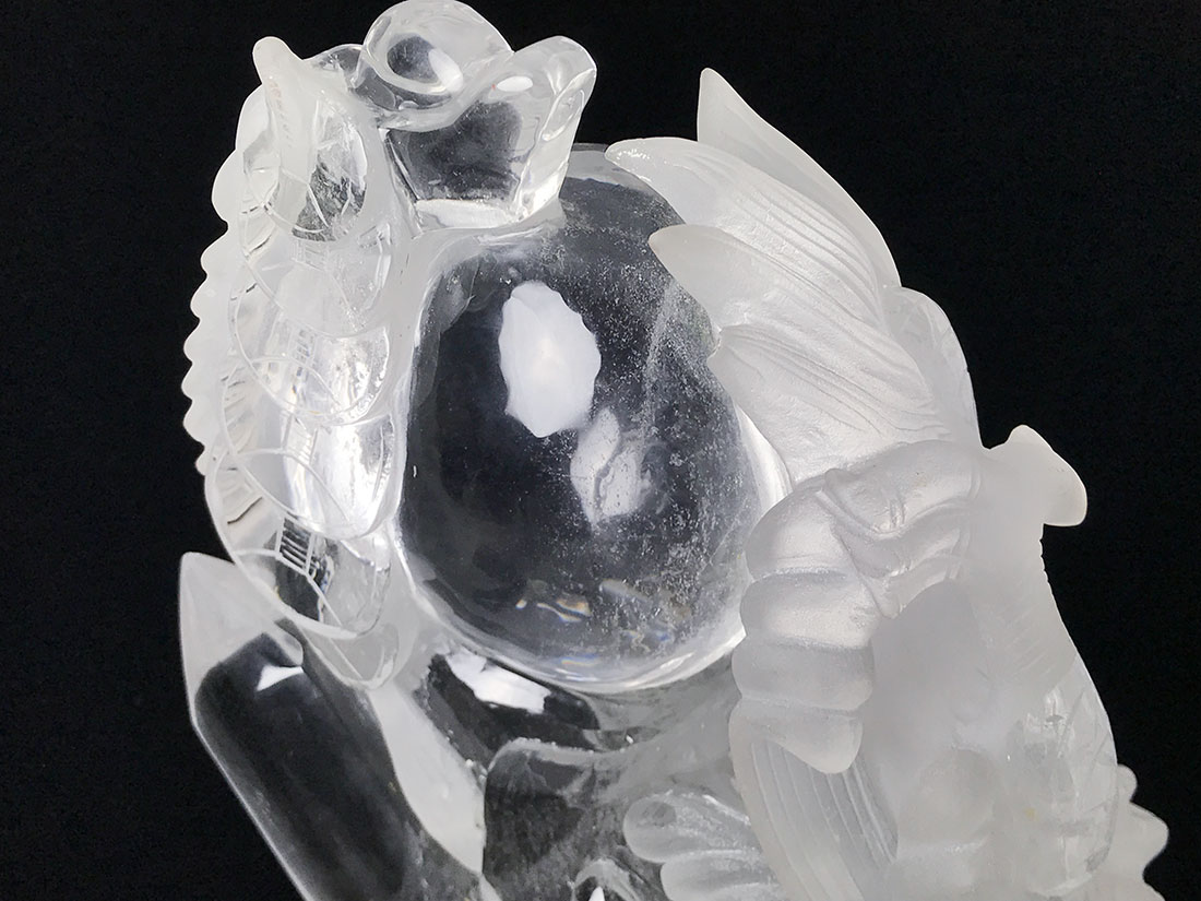 アウトレット】水晶 龍彫刻 (木製台座付き)