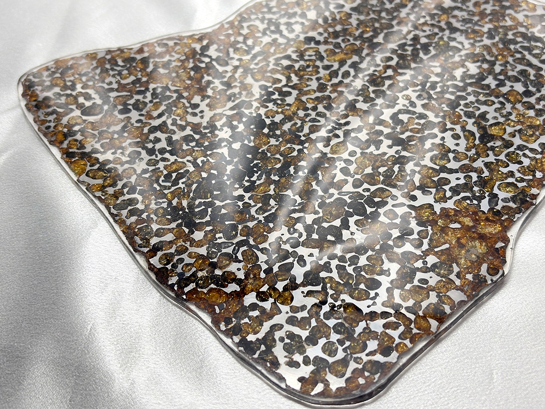 ケニア産 セリコパラサイト隕石 特大 / Sericho Pallasite Meteorite