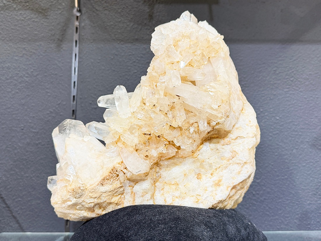 インド・マニカラン産 ヒマラヤ水晶 クラスター / Himalayan Quartz