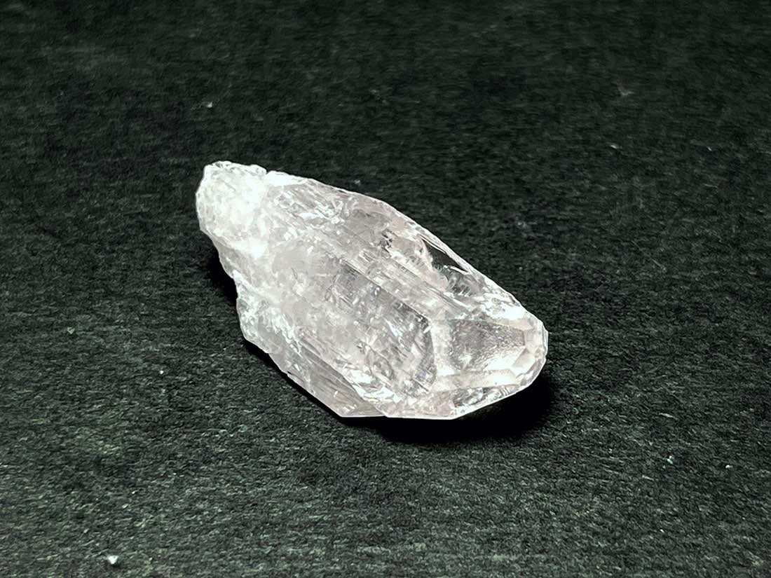 メキシコ産 ピンクダンビュライト