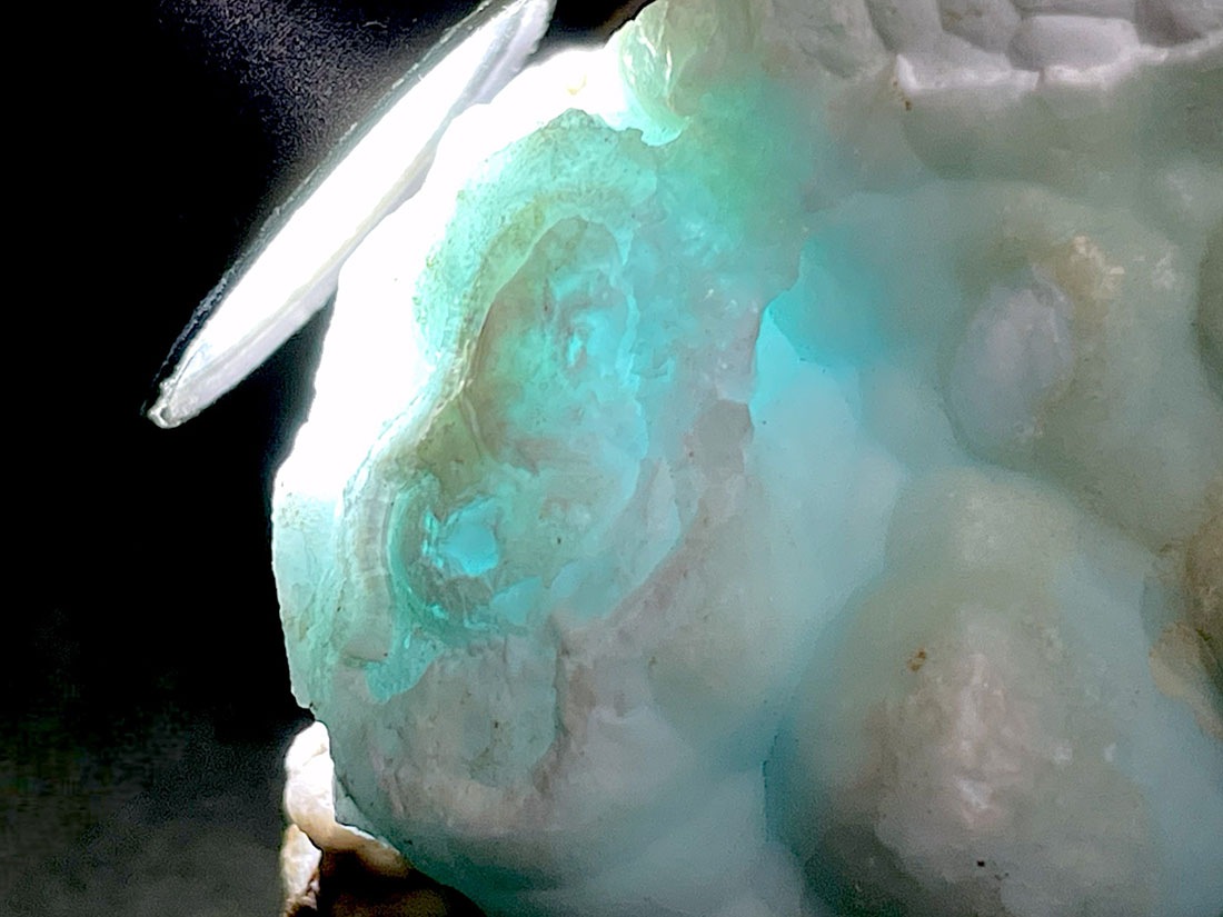 ベゼライト&ヘミモルファイト ベゼリ石&異極鉱 原石 標本