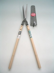 B-17 調質コンパクト刈込鋏(大) 鋼典 かねのり カネノリ 五十嵐刃物工業 園芸 ガーデニング 剪定 刈り込み鋏 刈込鋏 はさみ 手入れ 燕三条