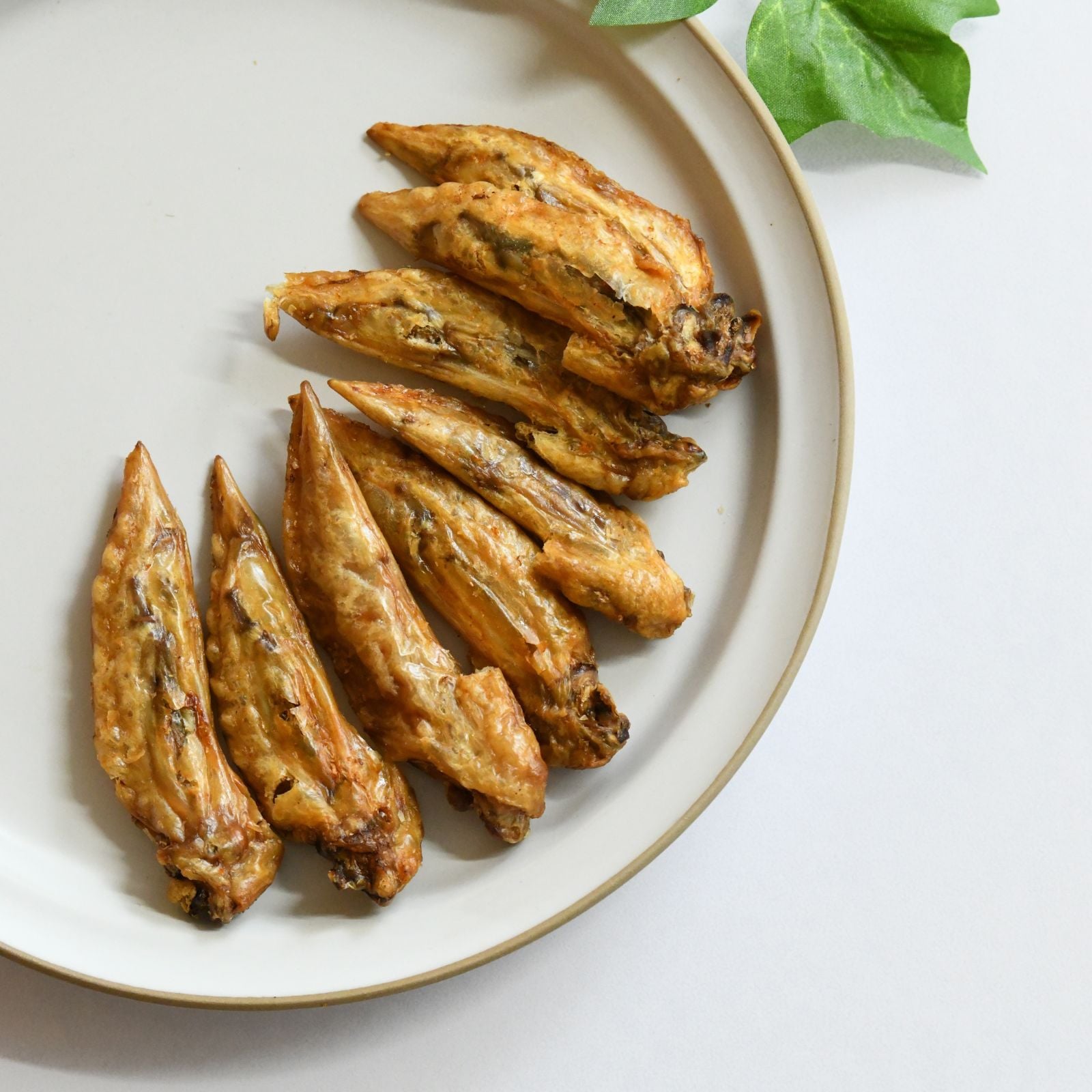 増量中】手羽先先ジャーキー 325g 柔らかい手羽先の先をじっくり乾燥