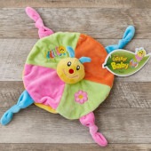 【オモチャ・キャタピーベイビークリンクラー】ヘッド部分は噛むとピー音、周りはカシャカシャ。