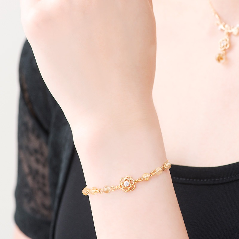 ������ɥ���롦���奨�꡼ : �֥쥹��å�