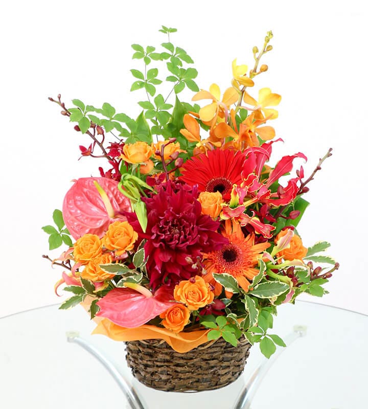 天使・アンティーク調・ベリー・ピオニーフラワーアレンジメント特大サイズ 天使・アンティーク調・ベリー・ピオニーフラワーアレンジメント特大