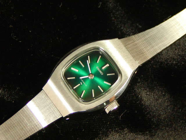 セイコー 
                  ブレスレット 17石 手巻き 昭和50年製 新古品