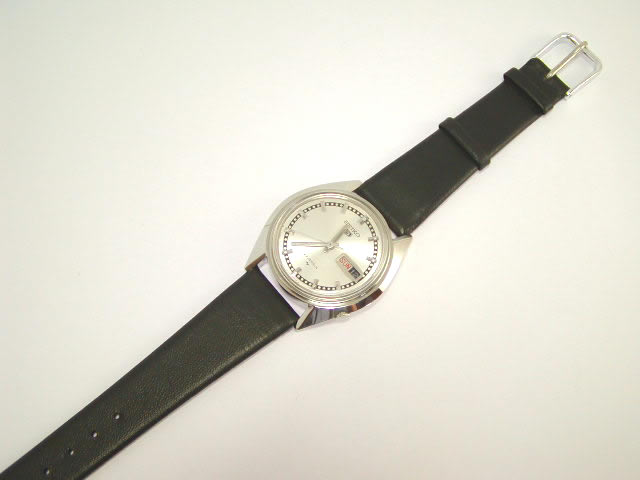 1968年製 SEIKO 5 自動巻 日本製 21石 諏訪精工舎 腕時計 セイコー 5 23石 自動巻 1968年製 USED