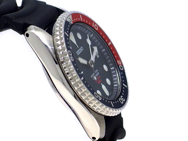 SEIKO　セイコー　8F35-00A0　パーペチュアルカレンダー　クオーツ セイコー ダイバー SCUBA 200m 8F35-00A0 パーペチュアル