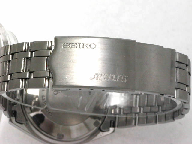 SEIKO SW 6306-8060 メンズ時計・自動巻き・稼働中・多い傷風防 SEIKO SW 6306-8060 メンズ時計・自動巻き・稼働中・多い傷風防