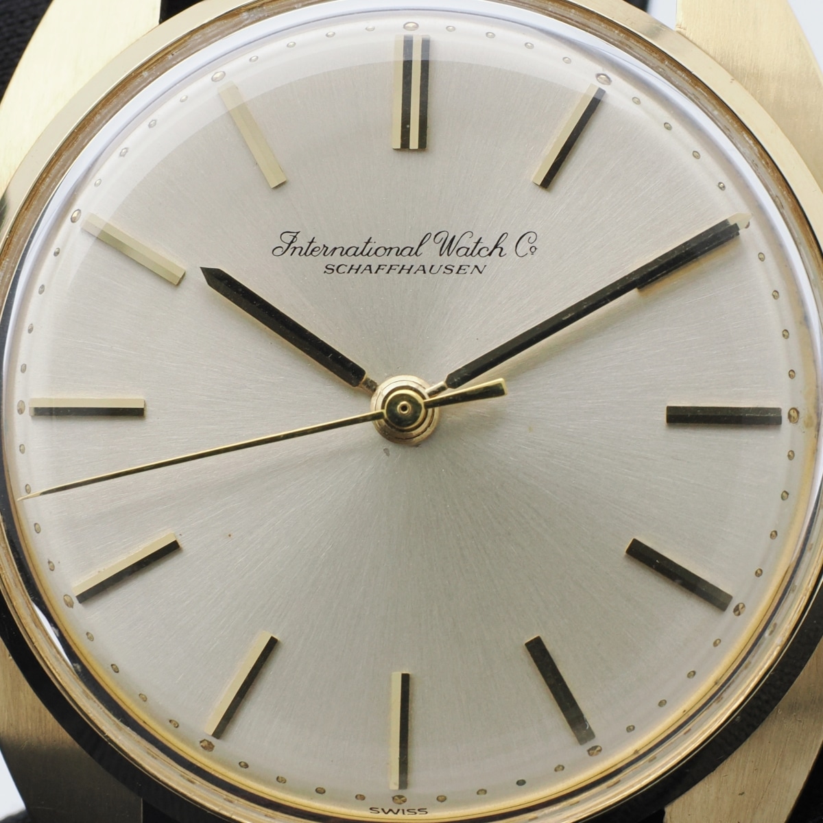 IWC K18(18金) Ref.1419 トノー型 Cal.402 手巻き OH済 1969年製