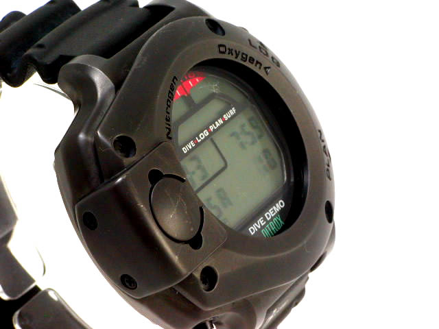 ダイブコンピューター Dive Demo DD900NXGB 200限定の黒 USED　