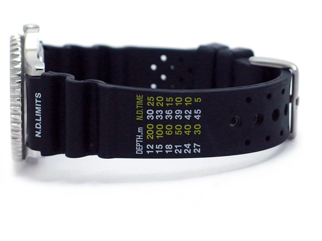 シチズン VEGA ダイバーズ 100m 3J00-407741Y クオーツ USED