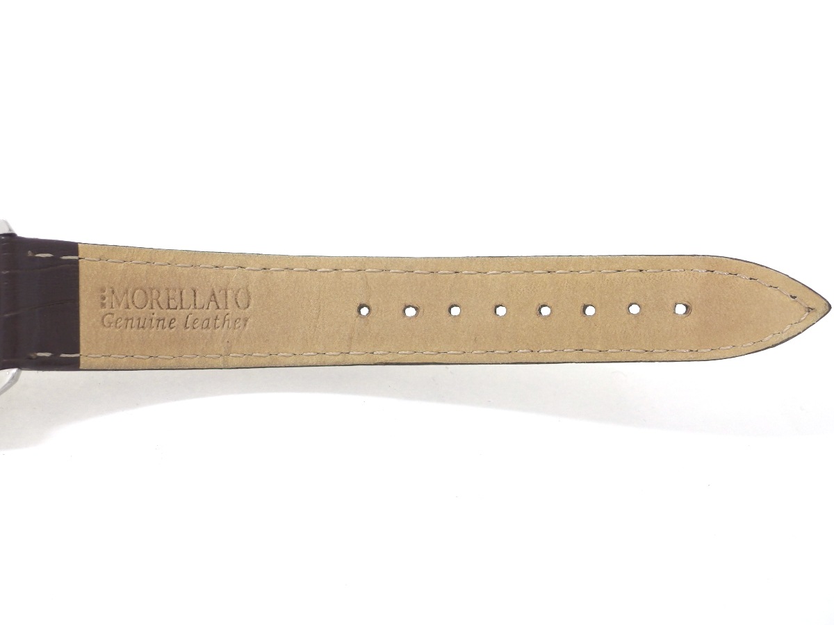 IWC Ref.1827 デイト トノー型ケース シルバー文字盤 Cal.8541B 自動巻 OH済 1970年製