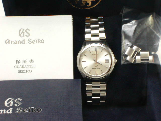 OH済 グランドセイコー SBGX005 シルバーサンレイ 9F62 QZ 時計 OH済 グランドセイコー SBGX005 シルバーサンレイ 9F62 QZ 時計 Grand