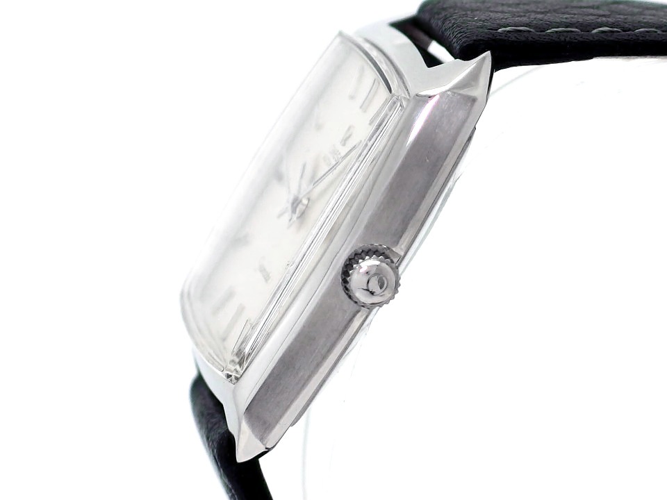 OMEGA Seamaster スクエアケース 時計 vintage OMEGA square case quartz watch 