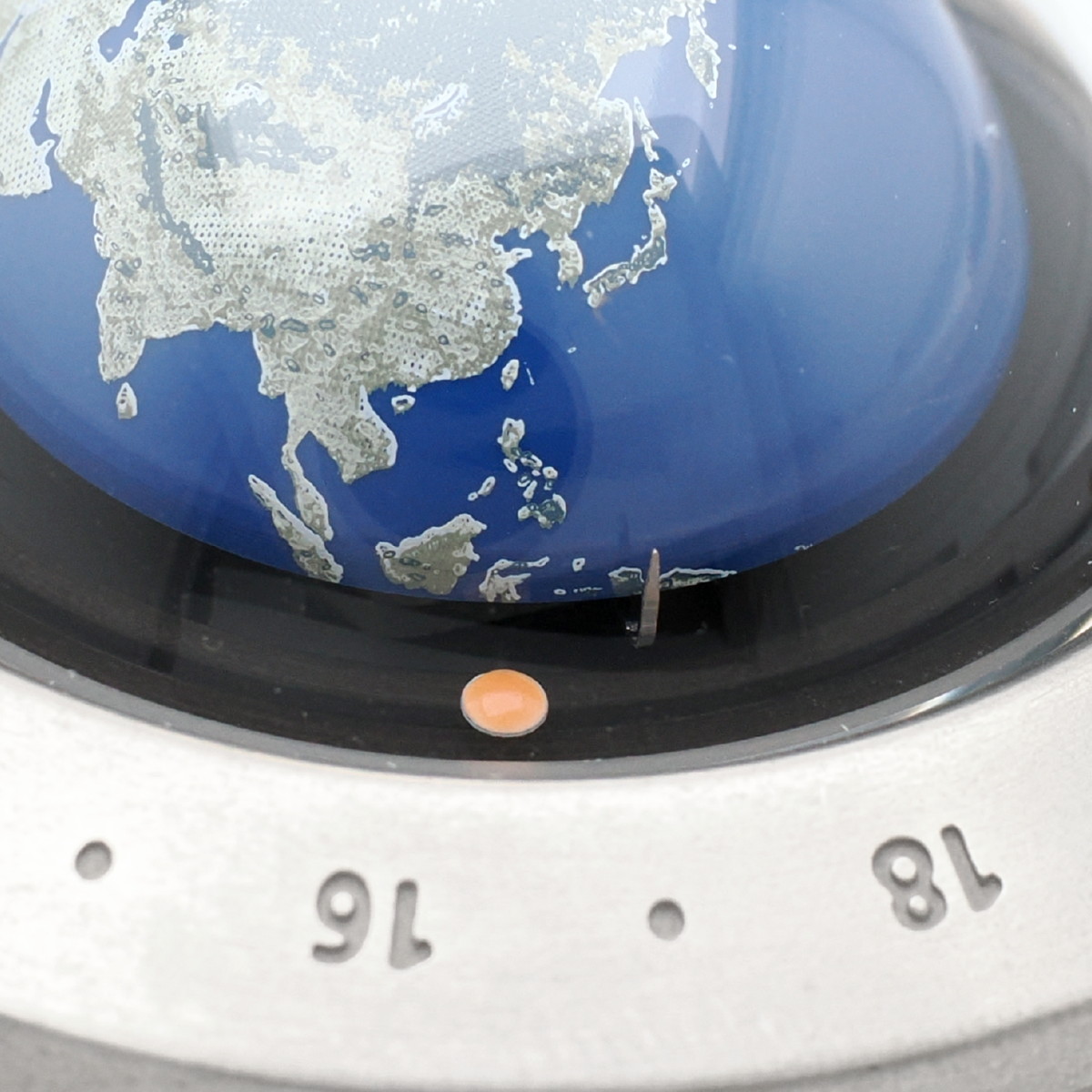 SEIKO wn−1 Think the earth 時計怪獣】地球時計 Think the Earth「地球時間を感じる、半円球の時計