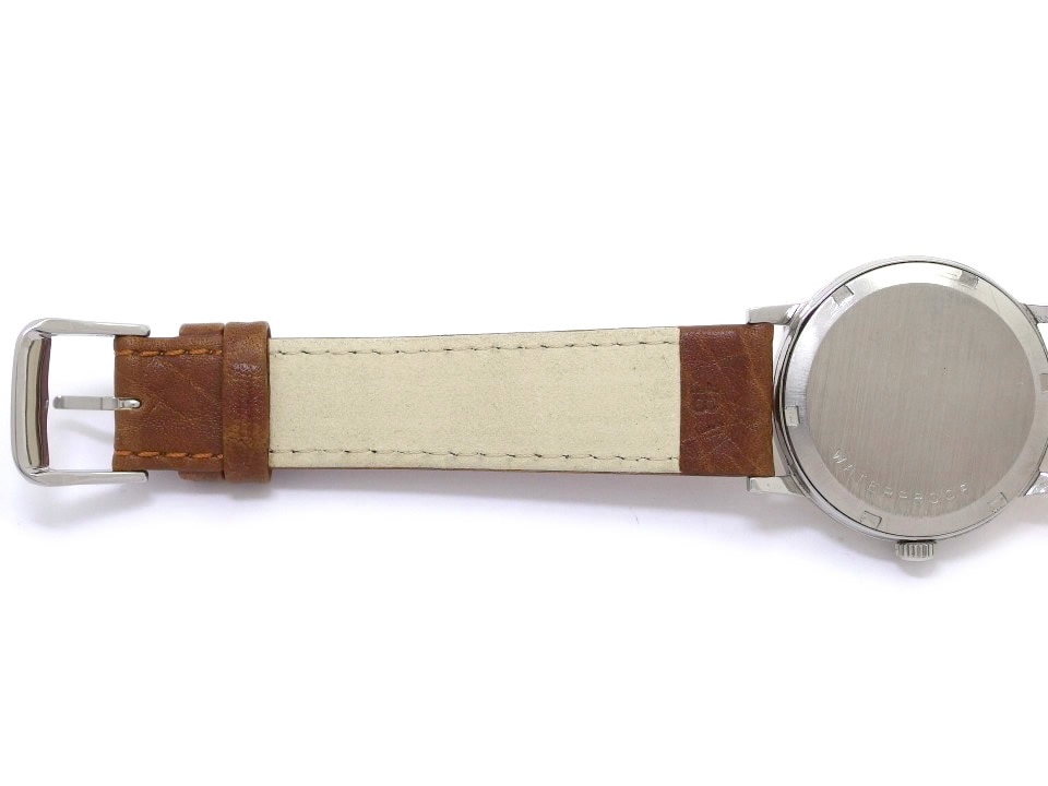 OH済 オメガ ジュネーブ シルバーサンレイ 手巻き ステンレス ノンデイト オメガ ジュネーブ 1968年製 手巻き Ref.136.041 純正メッシュブレス