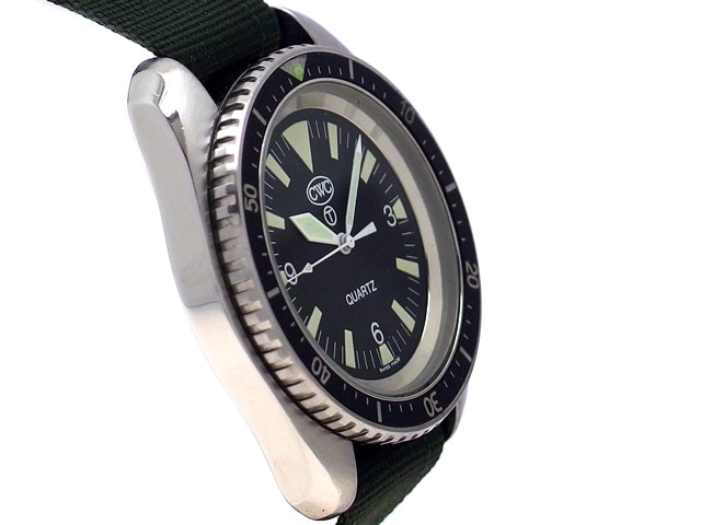 CWC ロイヤルネイビー ダイバー 0555/6645-99 クオーツ USED