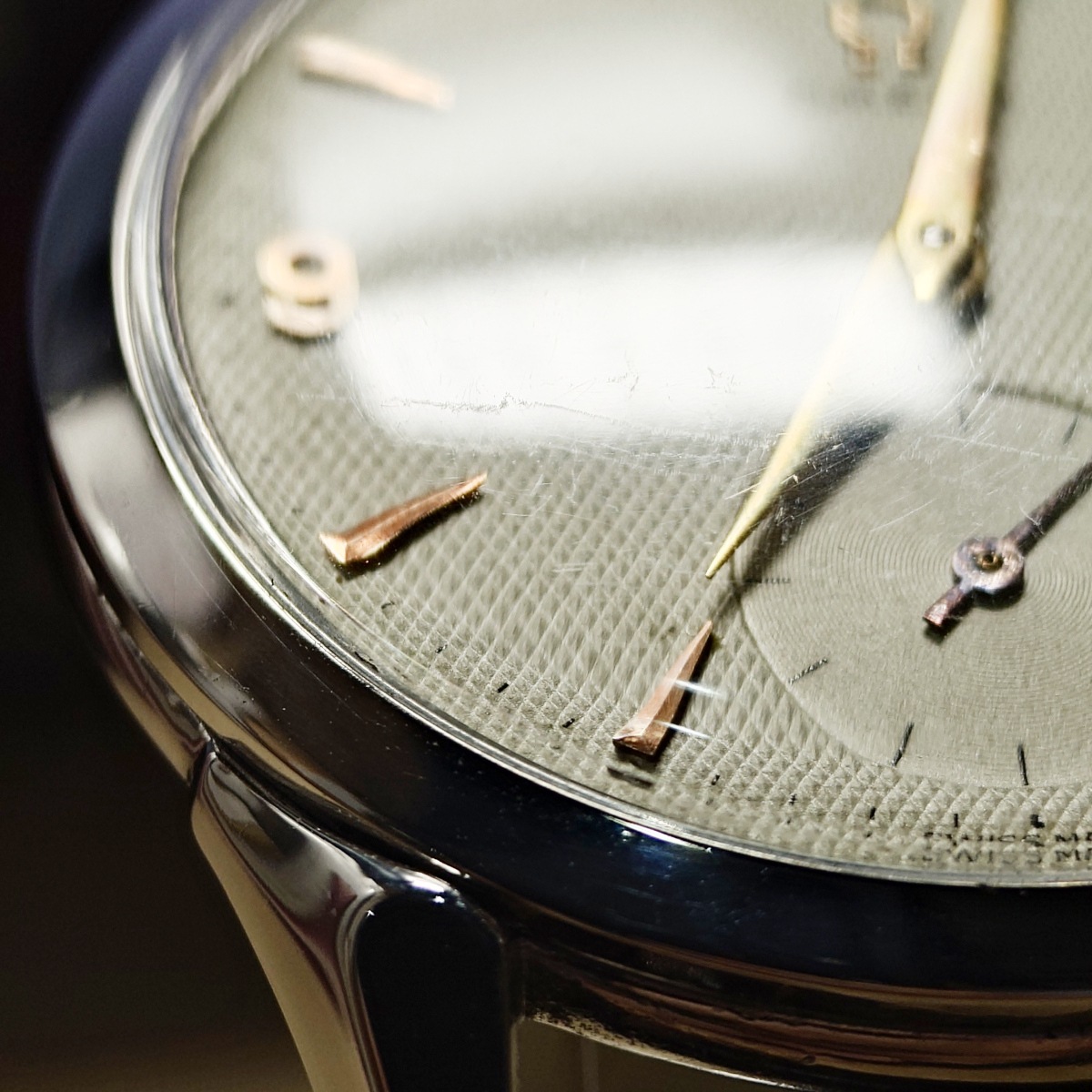 オメガ 30mmキャリバー Ref.2605-9 ハニカムパティナダイヤル Cal.266 