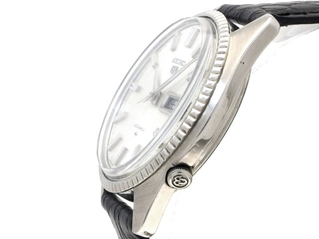 vintage SEIKO 5 5126-8010 analog automatic watch 23 jewels