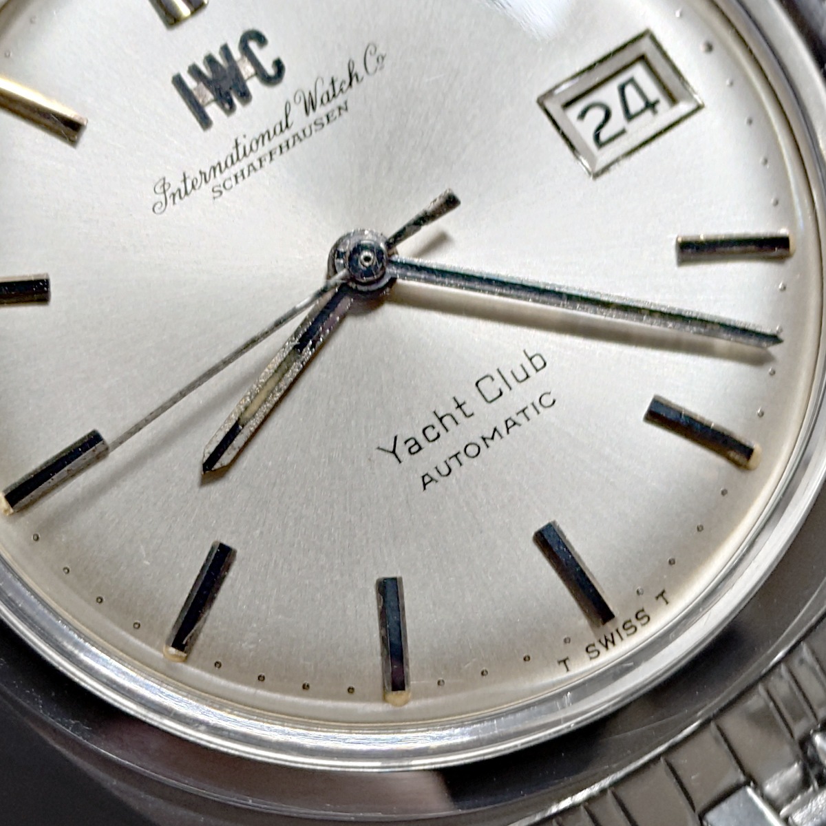 IWC ヨットクラブ R811AD 希少ゲイフレアー社製7連ブレス(1970年) 魚リューズ Cal.8541 OH済 1969年製