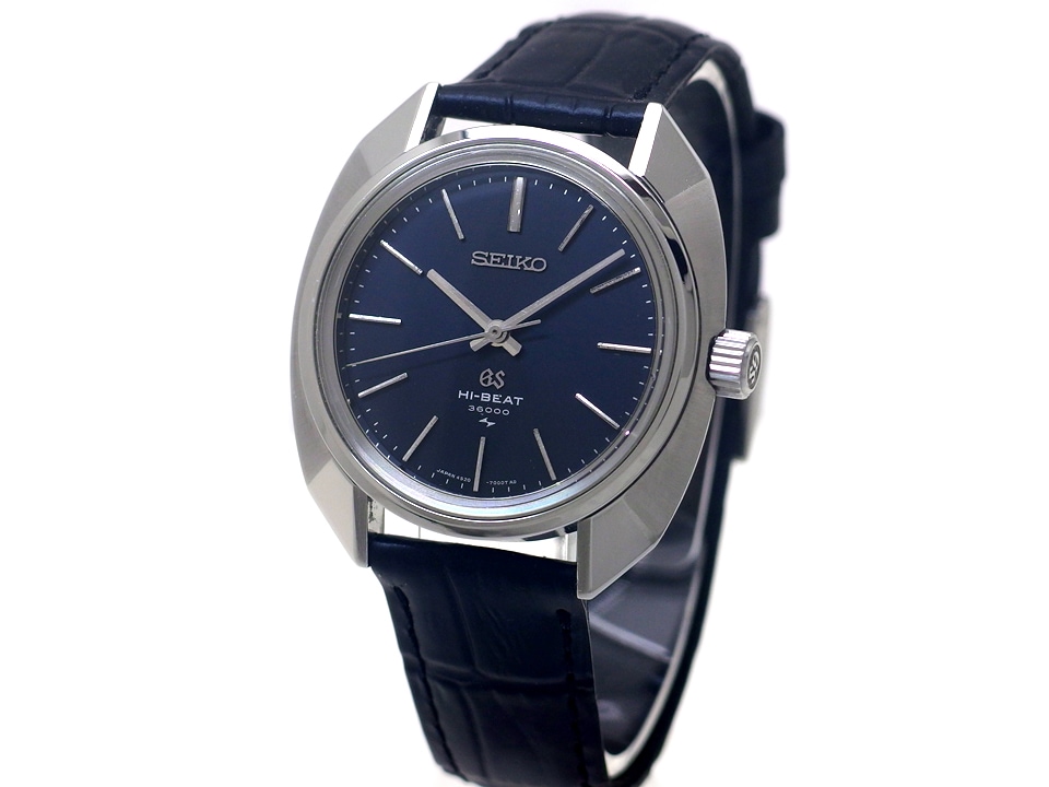 【OH&新品仕上げ済】グランドセイコー 4520-7000 絹目文字盤 手巻き グランドセイコー 4520-7000 ハイビート36000 ネイビー文字盤 純正尾錠